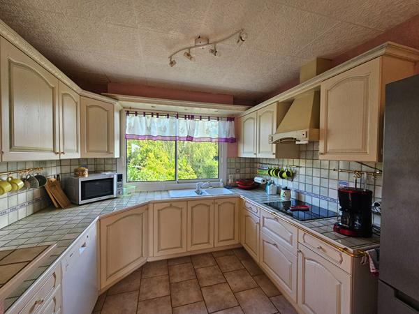 NOUVEAUTÉ EXCLUSIVITE UNE BELLE MAISON FAMILIALE À DÉCOUVRIR A LA FLECHE