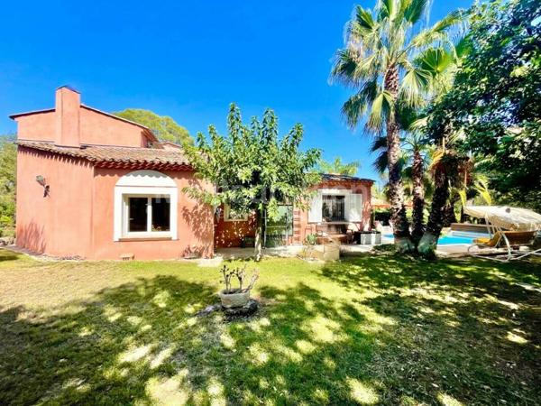FRÉJUS/ST-RAPHAËL - villa 260m2 avec T3 sur 1750m2 -baisse de prix-TOUTE OFFRE SERIEUSE SERA ETUDIEE !