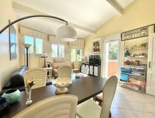 FRÉJUS/ST-RAPHAËL - villa 260m2 avec T3 sur 1750m2 -baisse de prix-TOUTE OFFRE SERIEUSE SERA ETUDIEE !