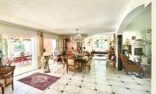 FRÉJUS/ST-RAPHAËL - villa 260m2 avec T3 sur 1750m2 -baisse de prix-TOUTE OFFRE SERIEUSE SERA ETUDIEE !