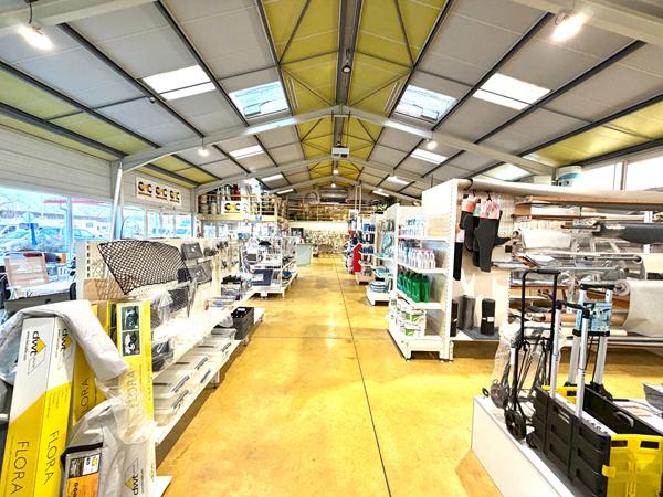 Local commercial 629 m2