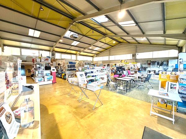 Local commercial 629 m2