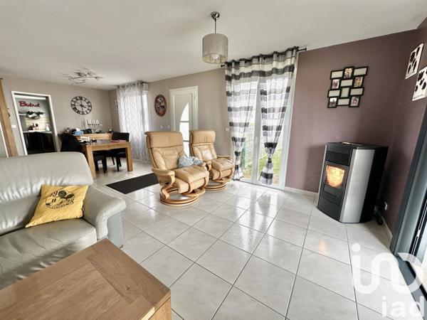 Maison 6 pièces de 143 m² à Beaumont-Hague (50440)