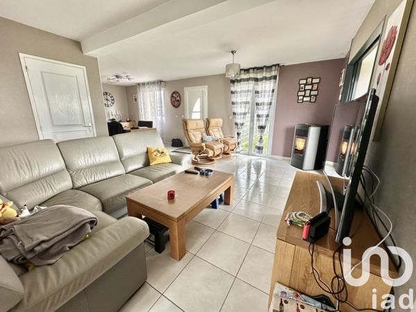 Maison 6 pièces de 143 m² à Beaumont-Hague (50440)