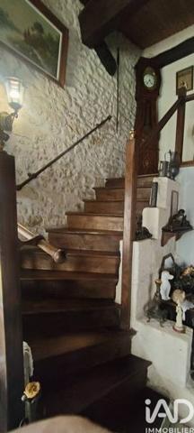 Maison à vendre 8 pièces 195 m² Saintes