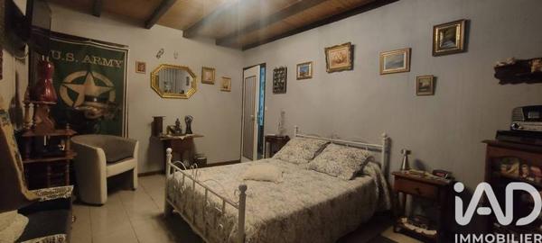 Maison à vendre 8 pièces 195 m² Saintes