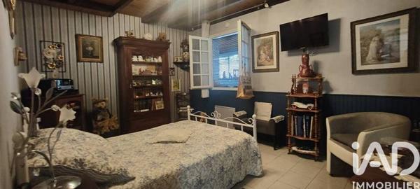 Maison à vendre 8 pièces 195 m² Saintes