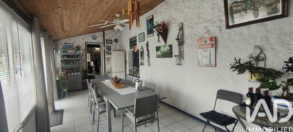 Maison à vendre 8 pièces 195 m² Saintes