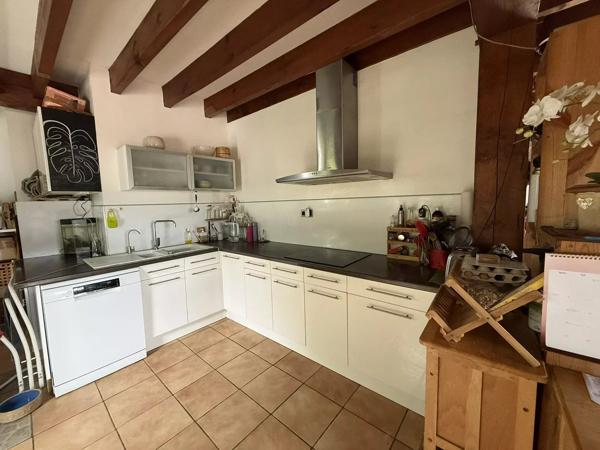 Maison au Pays Basque de 185 m² avec 3 chambres et 2 studios