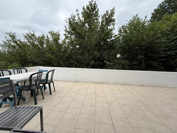 Maison au Pays Basque de 185 m² avec 3 chambres et 2 studios