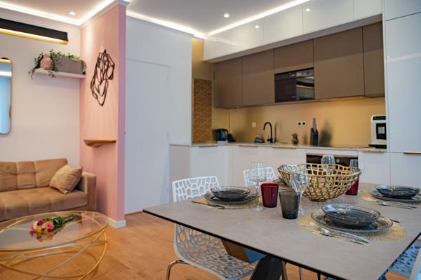 Appartement de standing coeur de Paris avec terrasse