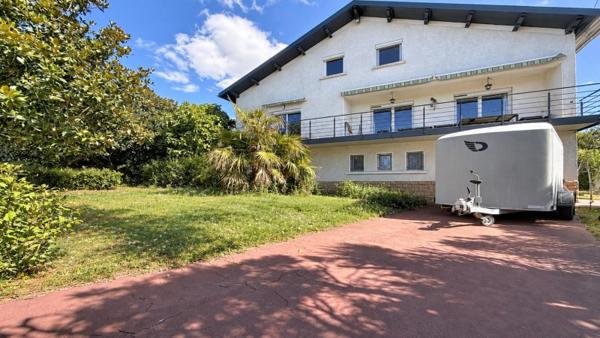 Vente / Maison T6+ à Feyzin (69320)