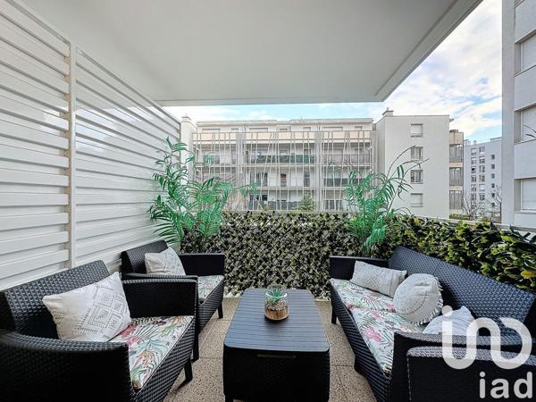 Appartement 4 pièces de 83 m² à Saint-Priest (69800)