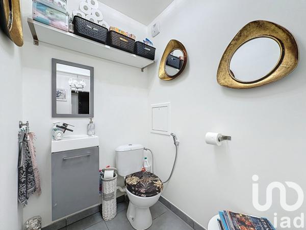 Appartement 4 pièces de 83 m² à Saint-Priest (69800)