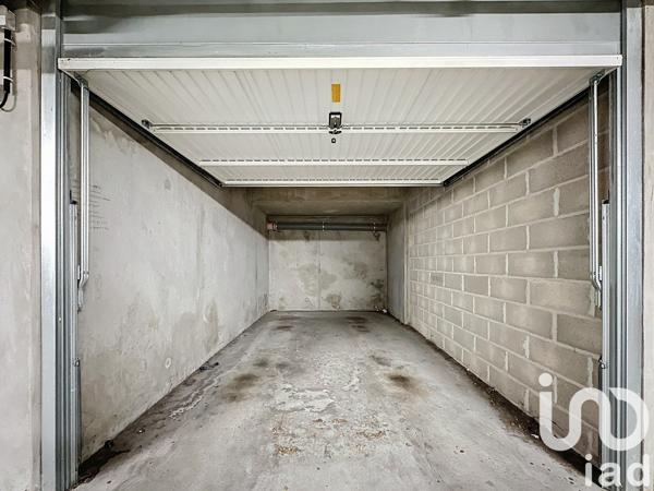 Appartement 4 pièces de 83 m² à Saint-Priest (69800)