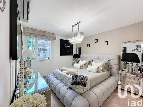 Appartement 4 pièces de 83 m² à Saint-Priest (69800)