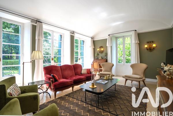 Maison à vendre 10 pièces 420 m² Alès