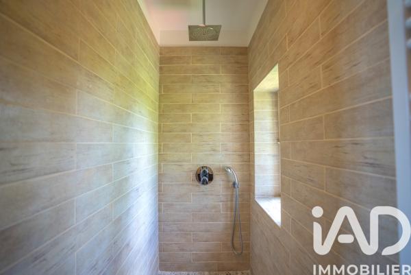 Maison à vendre 10 pièces 420 m² Alès