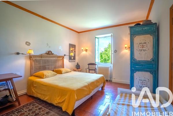 Maison à vendre 10 pièces 420 m² Alès
