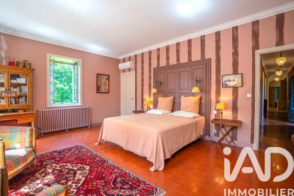 Maison à vendre 10 pièces 420 m² Alès
