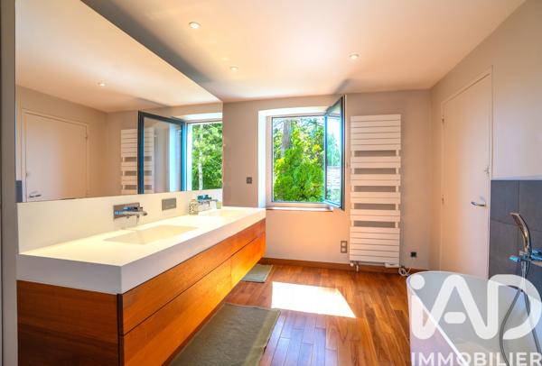 Maison à vendre 10 pièces 420 m² Alès