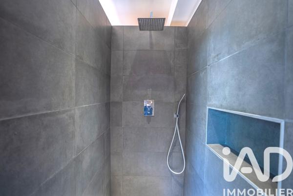 Maison à vendre 10 pièces 420 m² Alès