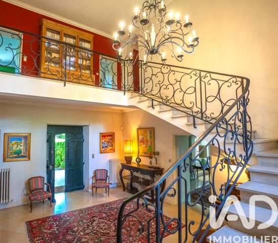 Maison à vendre 10 pièces 420 m² Alès