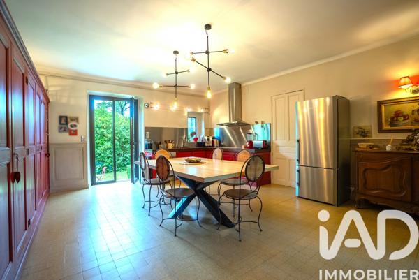 Maison à vendre 10 pièces 420 m² Alès