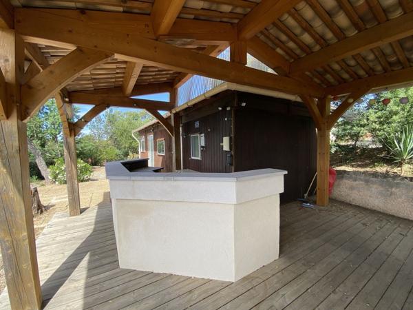 Maison de vacances avec grande terrasse couverte