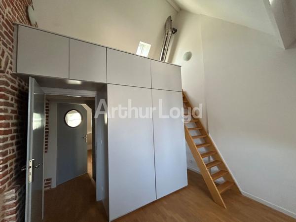 Immeuble de bureaux indépendant aux prestations très soignées à vendre dans le Vieux Valenciennes
