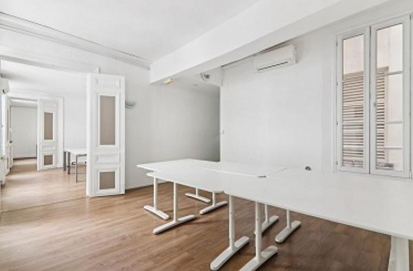 Bureaux à louer à PARIS 75009