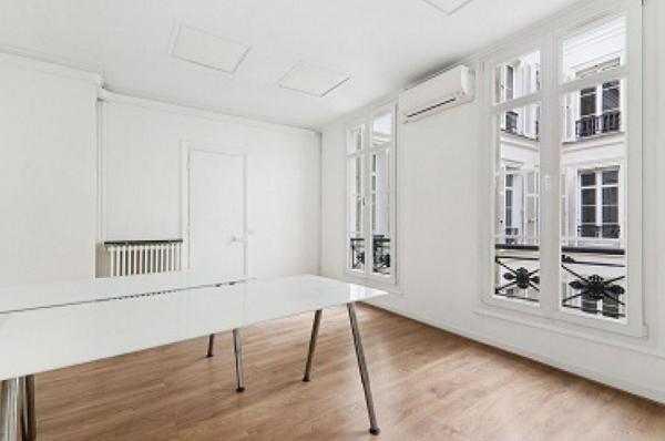 Bureaux à louer à PARIS 75009