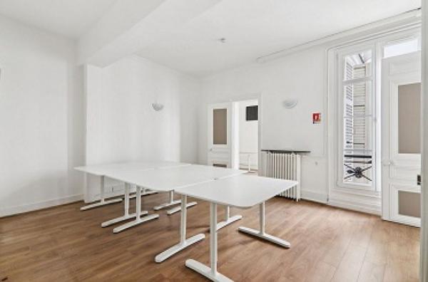 Bureaux à louer à PARIS 75009