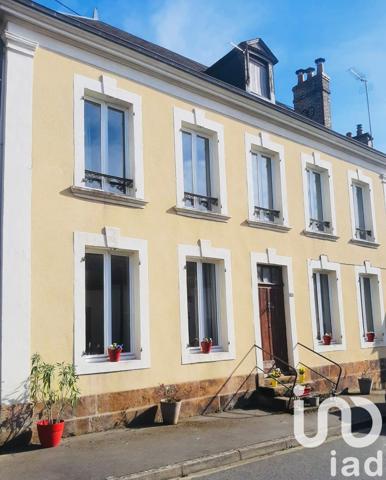 Maison 4 pièces de 143 m² à Beaumont-les-Autels (28480)