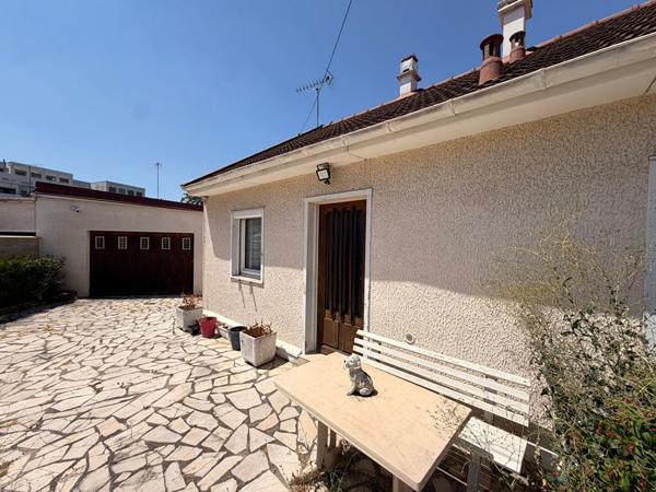 Pavillon F5 87 m²  3 chambres 552 m² de terrain