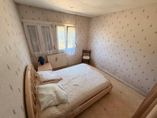 Pavillon F5 87 m²  3 chambres 552 m² de terrain