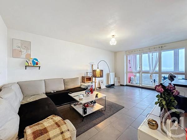 Appartement T3 à vendre  2 pièces - 65 m 2   LANDERNEAU  - 29