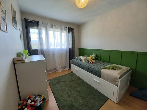 Appartement traversant Est Ouest, centre ville proche de toutes commodités