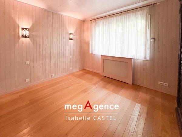Maison à LA ROCHE-SUR-YON, 85000 - 7 pièces 210m²