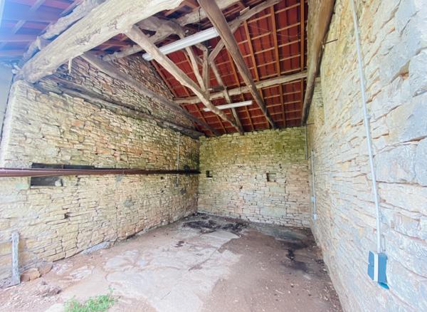 Ancien corps de ferme en pierre Crayssac