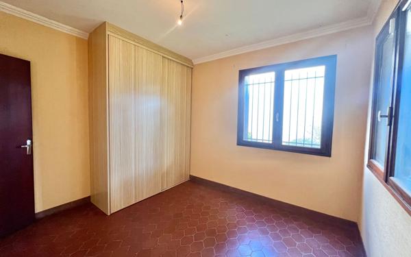 Maison à vendre    5 pièces •  Béziers