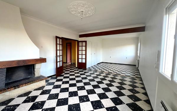 Maison à vendre    5 pièces •  Béziers