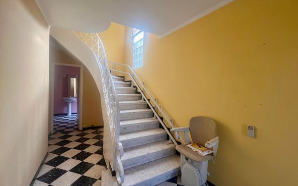 Maison à vendre    5 pièces •  Béziers