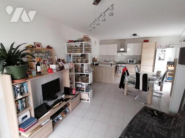 NOUVEAUTÉ ET SEULEMENT CHEZ TRENTE CINQ NOTAIRES
Appartement T3 lumineux avec balcon, garage e...