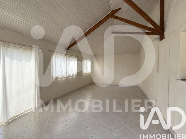 Maison à vendre 3 pièces 148 m² Saint-Pantaléon-de-Larche