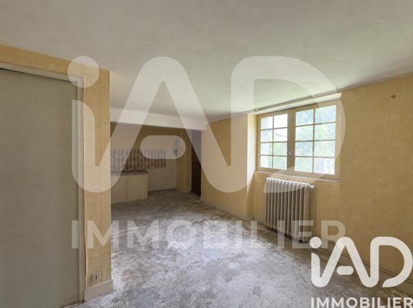 Maison à vendre 3 pièces 148 m² Saint-Pantaléon-de-Larche