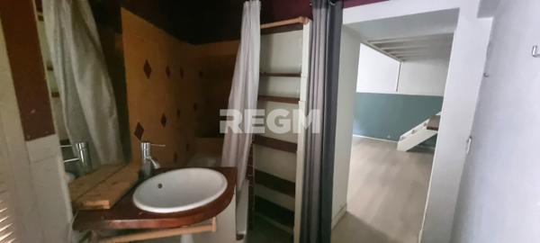 Lunel (34400) Sudio avec cachet LUNEL