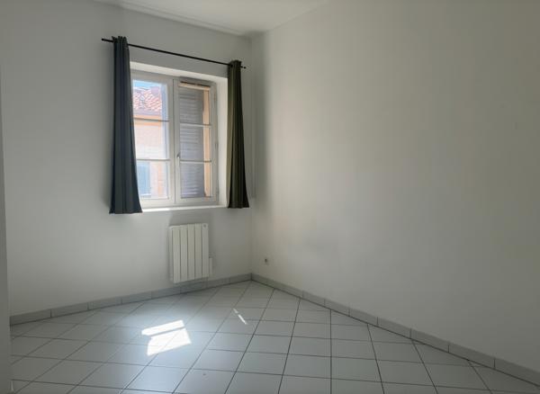 A vendre appartement  de type 4 en duplex à Marseille quartier CANEBIERE