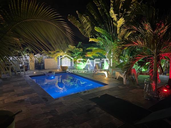 Maison sur deux niveaux, F4 et deux F2, piscine