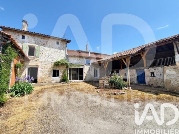 Maison à vendre 7 pièces 286 m² Chasseneuil-sur-Bonnieure